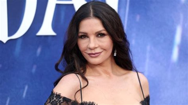 Catherine Zeta-Jones Poses In Workout Gear, Looking Fly — Celebwell
