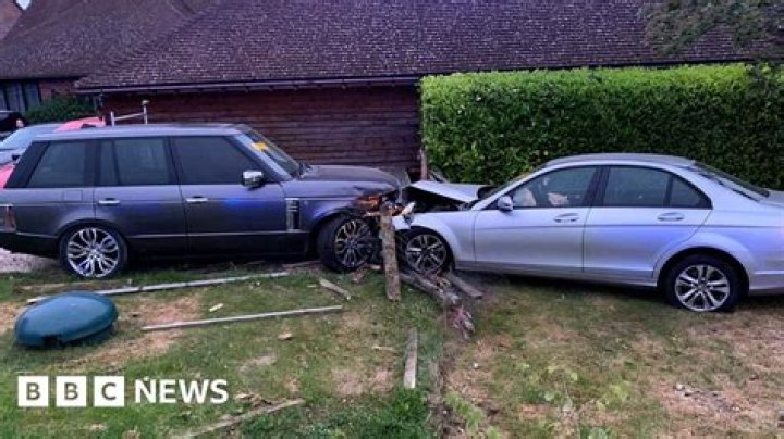 James Island and Four Others Die After car crashes into “Widowmaker” tree in Charleston