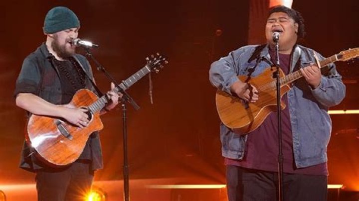 Oliver Steele with William Tongi before duet performance Oliver Steele with William Tongi before duet performance